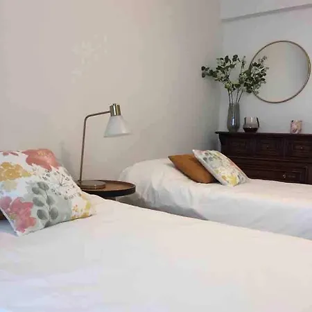 Croisette - Luxurious 2 Bedroom, Panoramic Sea View * Cannes
