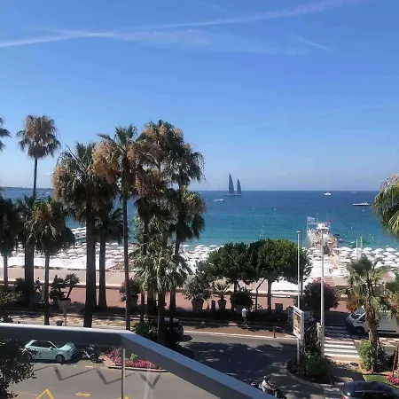 Croisette - Luxurious 2 Bedroom, Panoramic Sea View Cannes